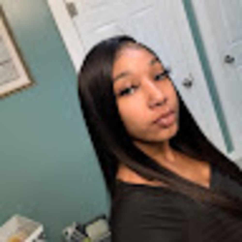 Meet your Posher, Dajanique